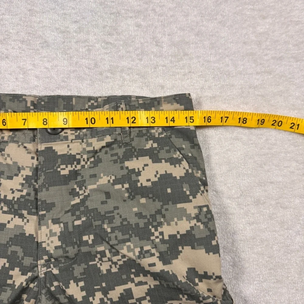 Army Combat Uniform ACU Digital Camo Cargo Pants Small X Short‎